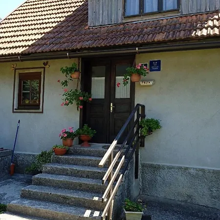 Kuca Za Odmor Lesnica Brvnara