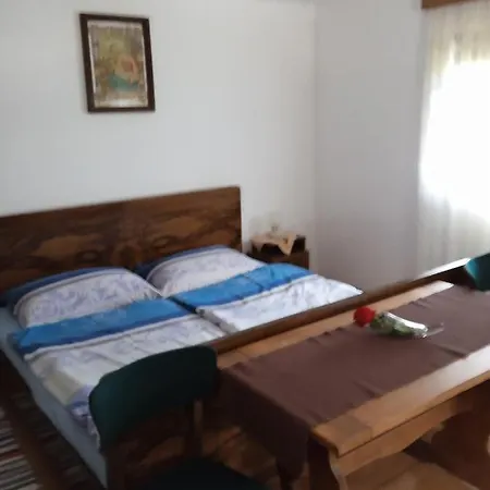 Kuca Za Odmor Lesnica * Brod na Kupi